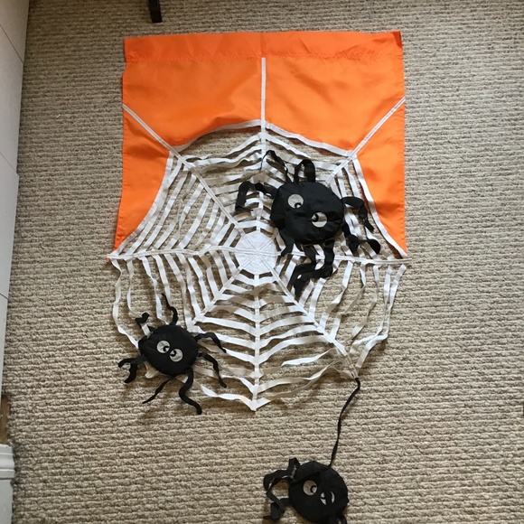 Halloween spiderweb flag - Picture 1 of 6
